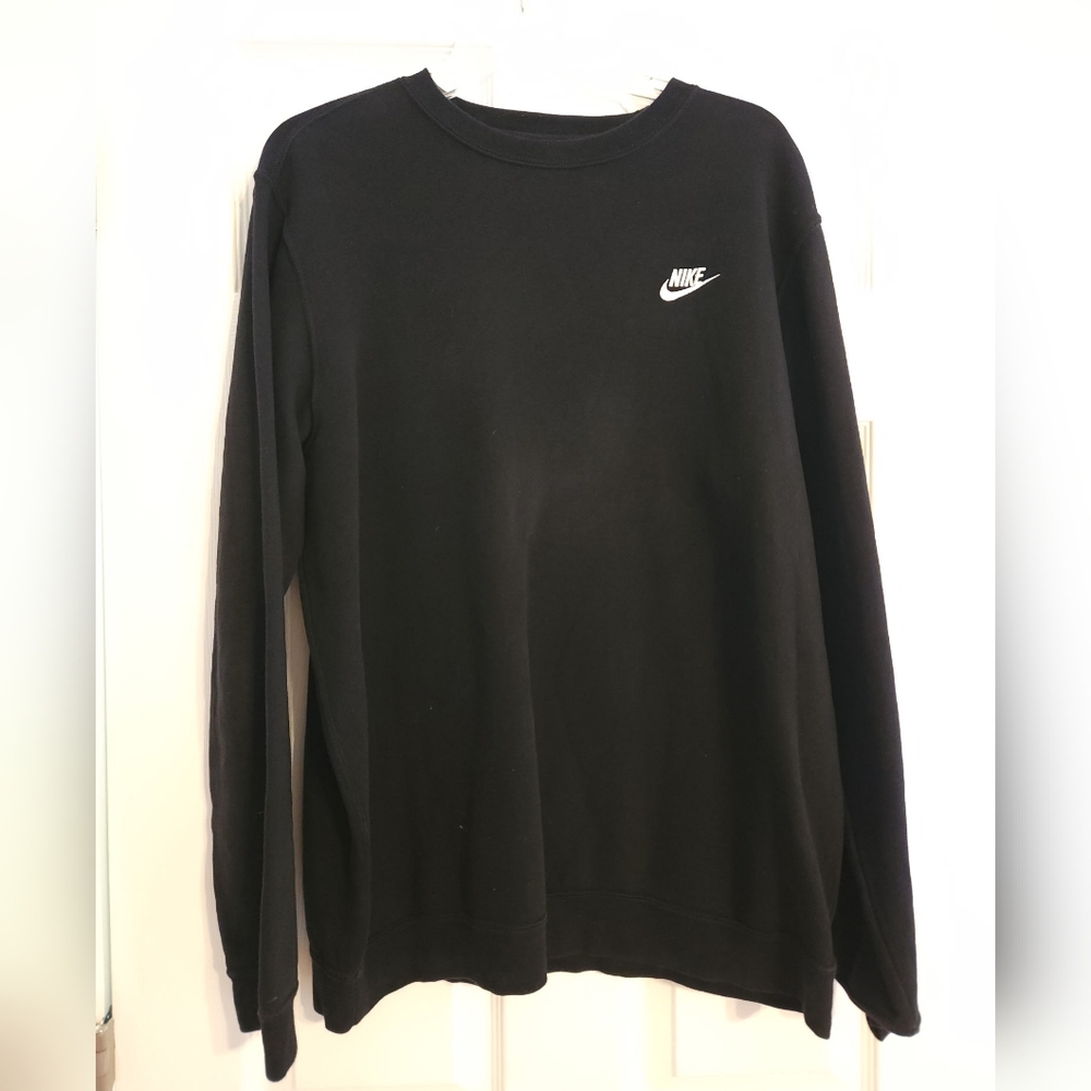 Nike Club Crewneck Sweatshirt